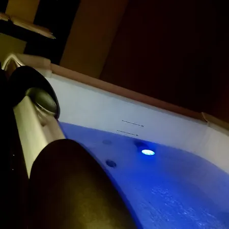 Jacuzzi Apartman